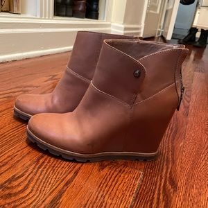 LEATHER UGG CARAMEL FUR 8